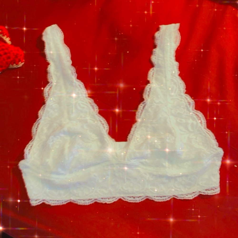 Lace women’s bra